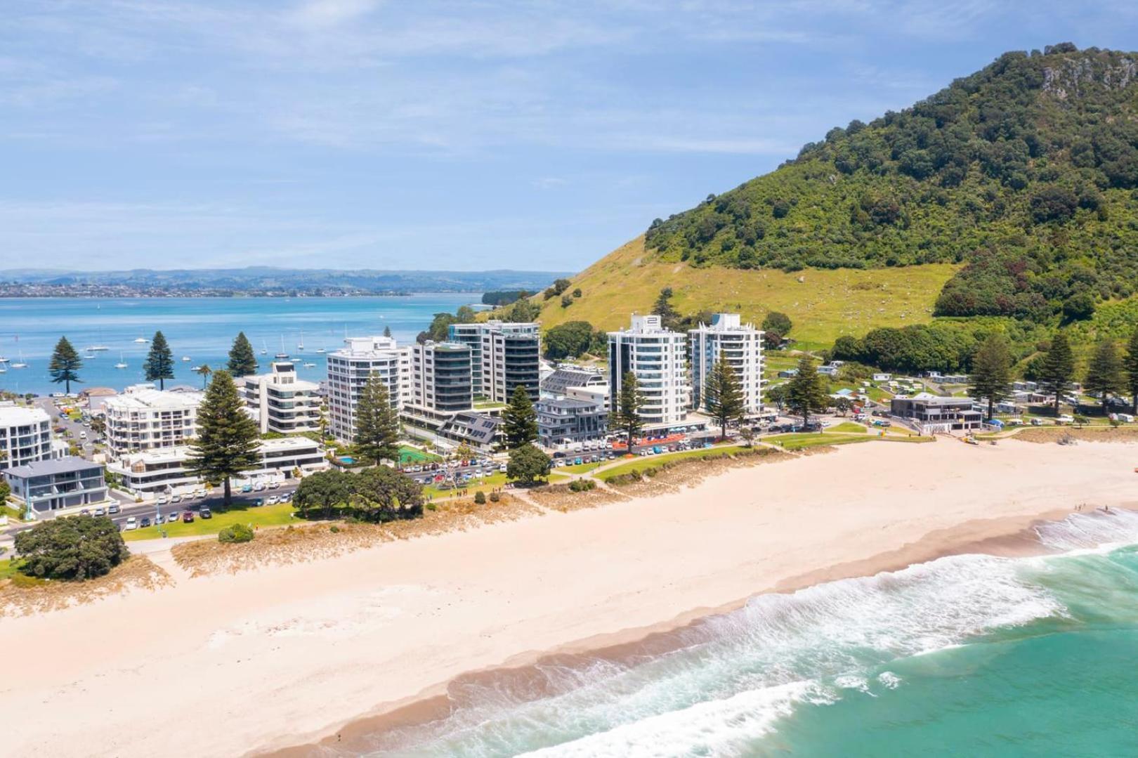 A Strand Of Paradise, Oceanside Views & Pool Mount Maunganui Kültér fotó