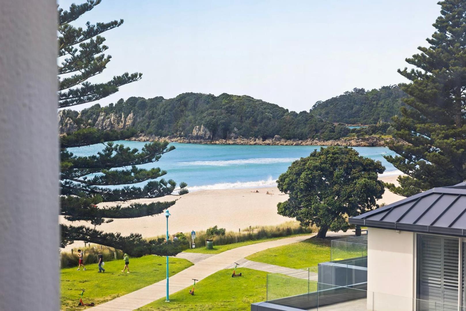 A Strand Of Paradise, Oceanside Views & Pool Mount Maunganui Kültér fotó